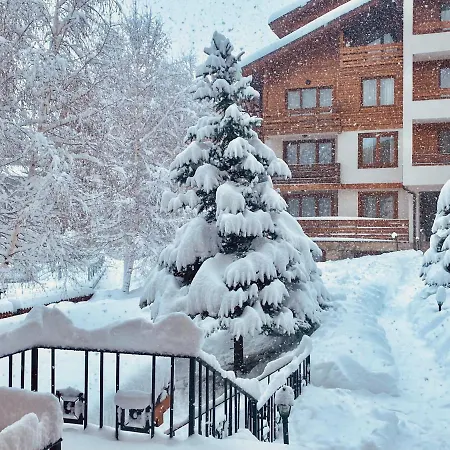 White Art In St Ivan Rilski, With And Hot Mineral Pools Access *